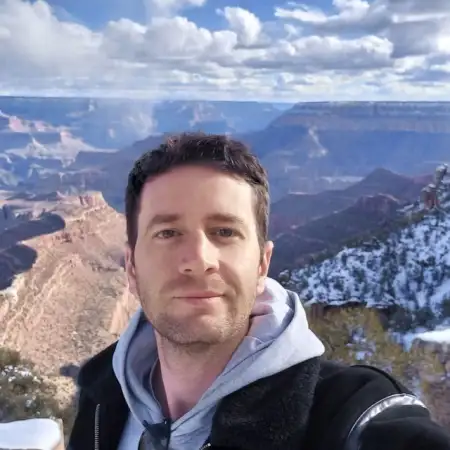 Boris, 35