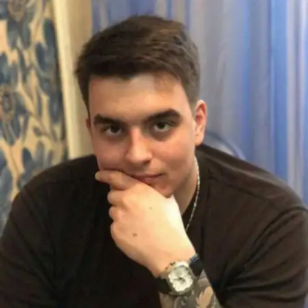 Макс, 32