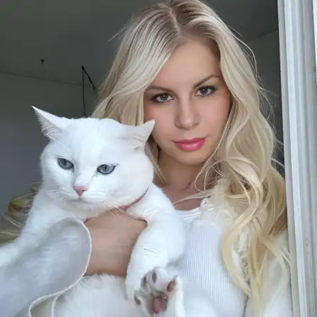 Елизавета, 37