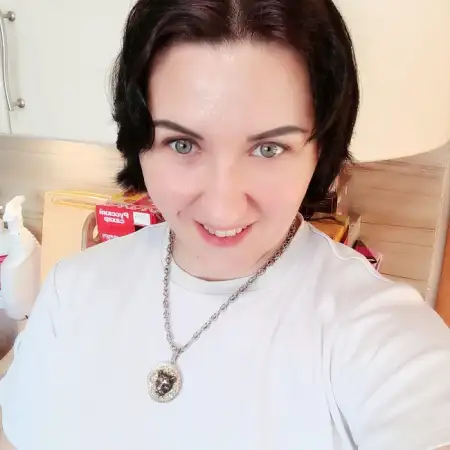 Ася, 40