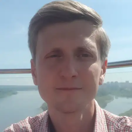 Andrey, 40