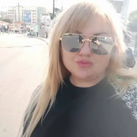Ester, 43Реховот, Израиль