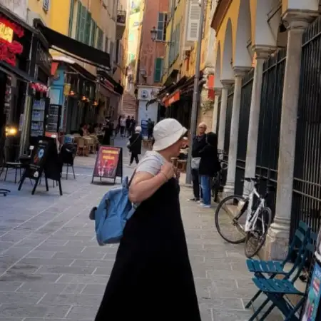Ina, 46
