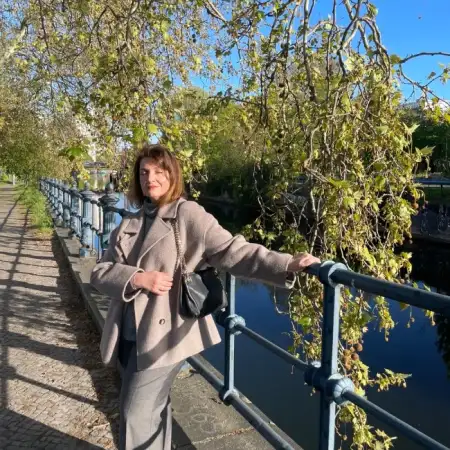 Марта, 46