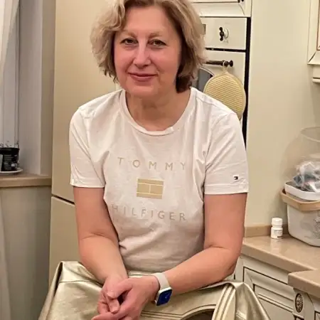 Elena, 62