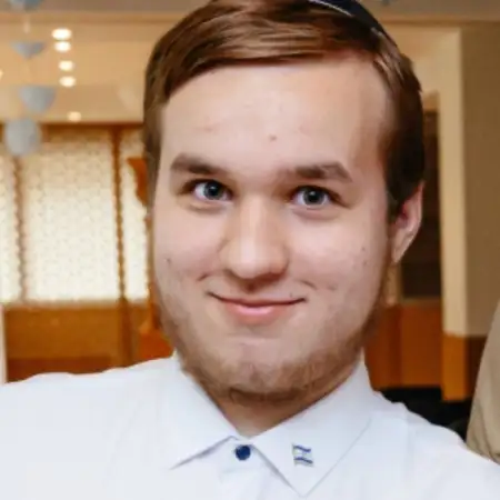 Андрей, 20