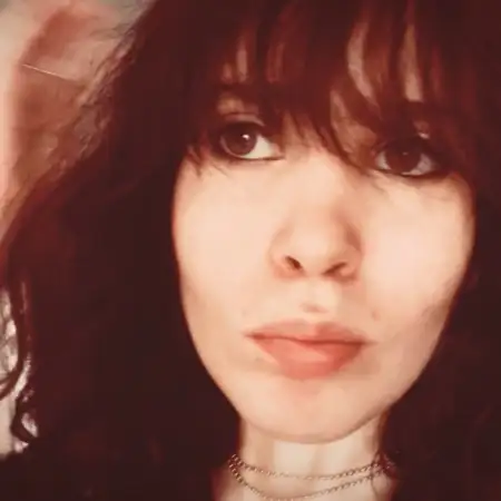 Белла, 23