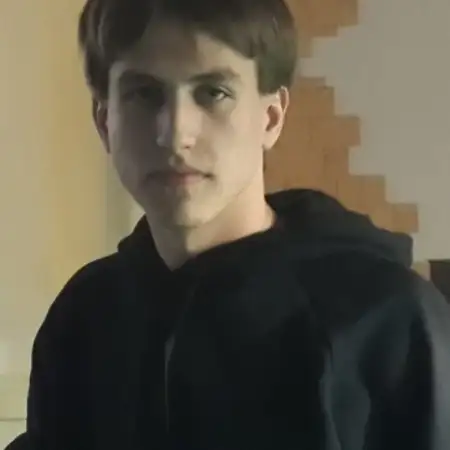Денис, 30