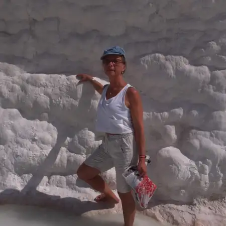 Елена, 62