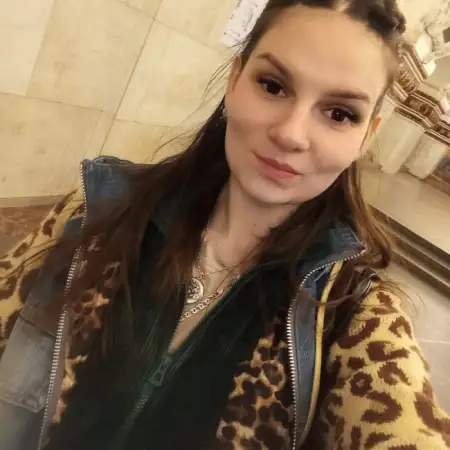 Ана, 31