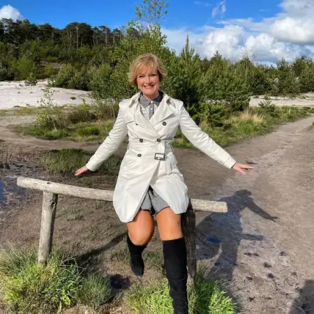 Ruth, 52