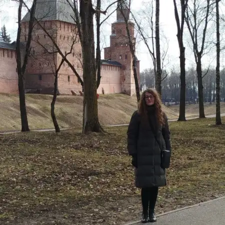 Виктория, 45