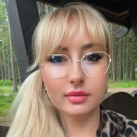 Виктория, 42