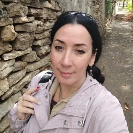 Юлия, 50