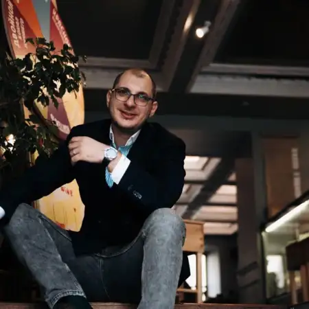 Евгений, 37