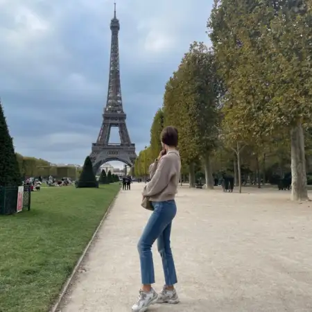Lea, 39