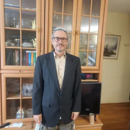 simon, 66