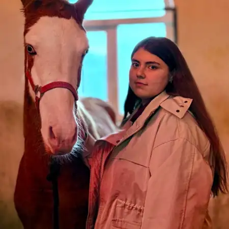 Aleksandra, 21
