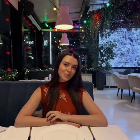 Елизавета, 26