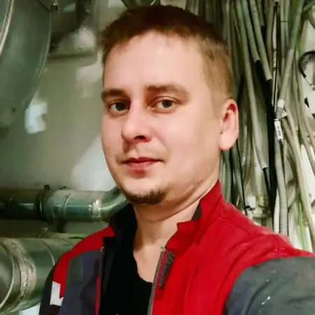 Vladislav, 34