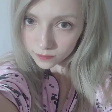 Dora, 32