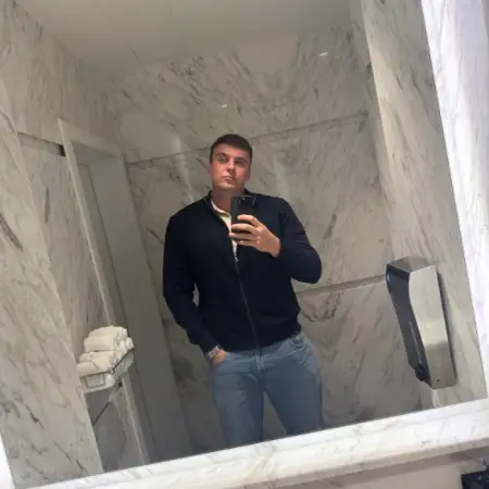 Mark, 30
