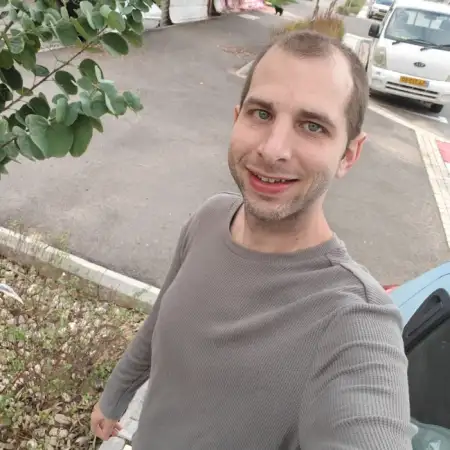 Yaacov, 32Пардес Хана, Израиль