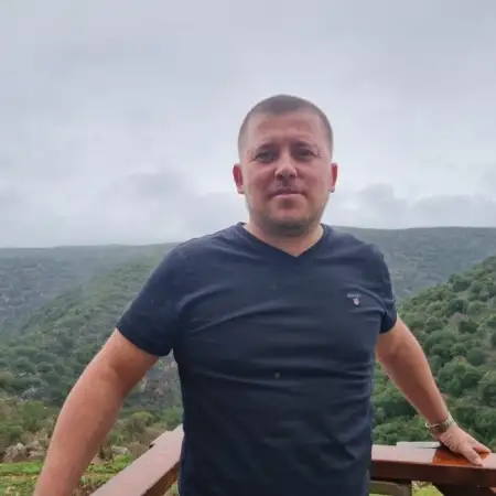 Ваня, 42Ор Акива, Израиль