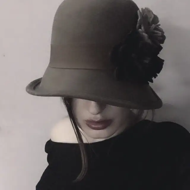 Kira, 31