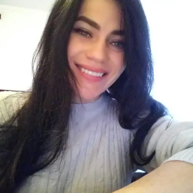 Хана, 43