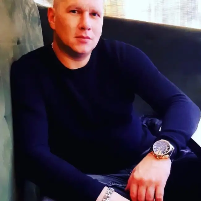 Vadim, 42