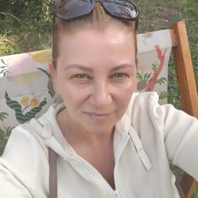 Irina, 53 - Zug for me