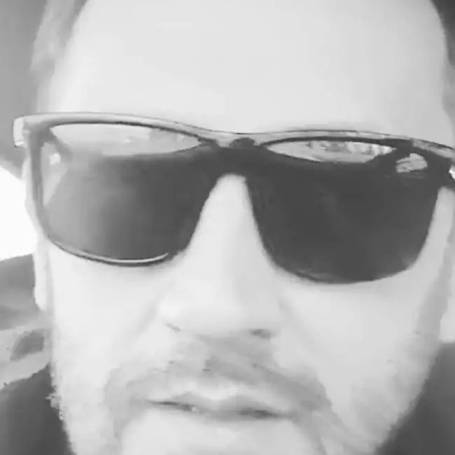 Artem, 41