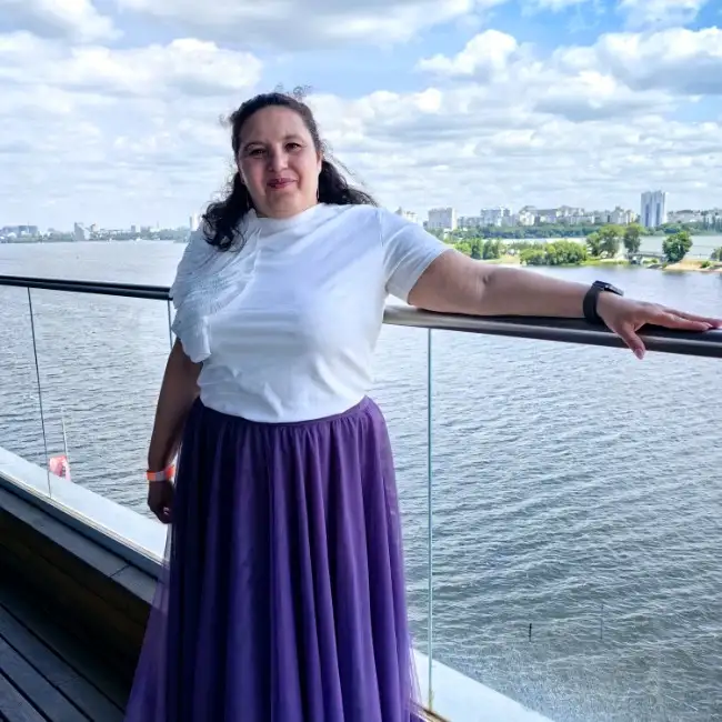 Nina, 50 - Zug for me