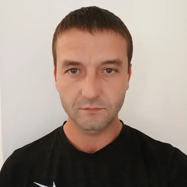 Radu, 34, Петах Тиква, Израиль - Zug for me
