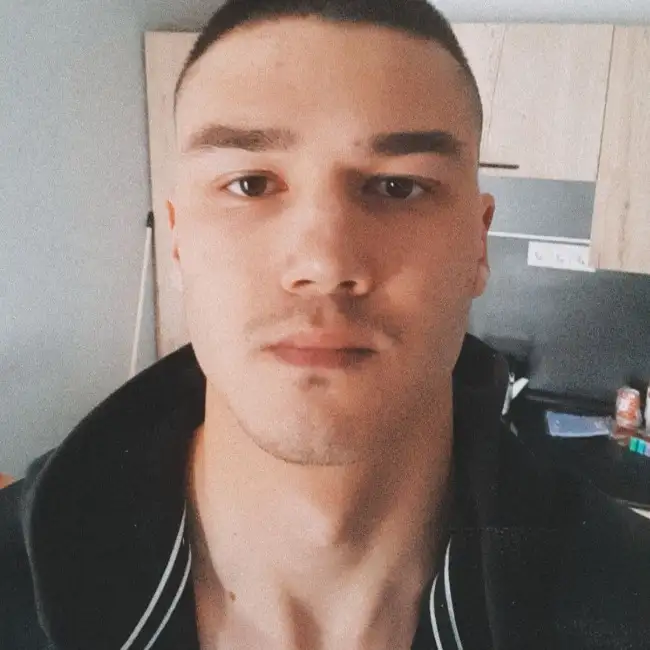 Timur, 25 - Zug for me