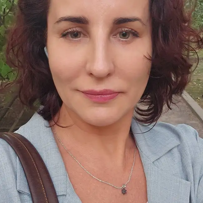 Ylianna, 46 - Zug for me