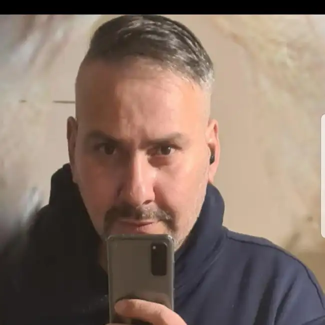 Nikola, 44 - Zug for me