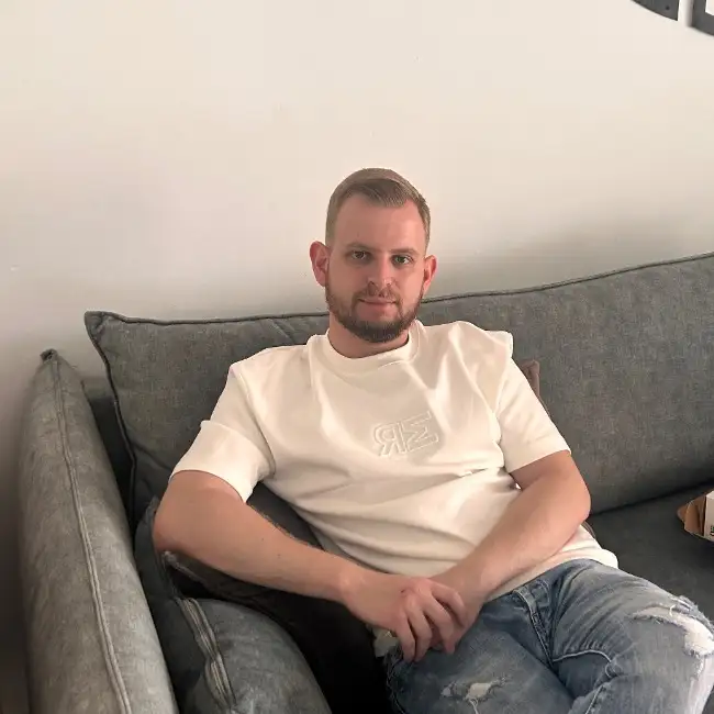 Roni, 26, Кирьят Гат, Израиль - Zug for me