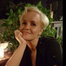 Ольга, 45 лет Австралия  ищет для знакомства  